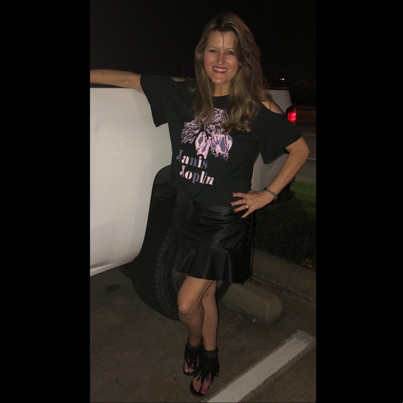 Meet your Posh Ambassador, Shannon G. Victoria, TX - Picture 7 of 8